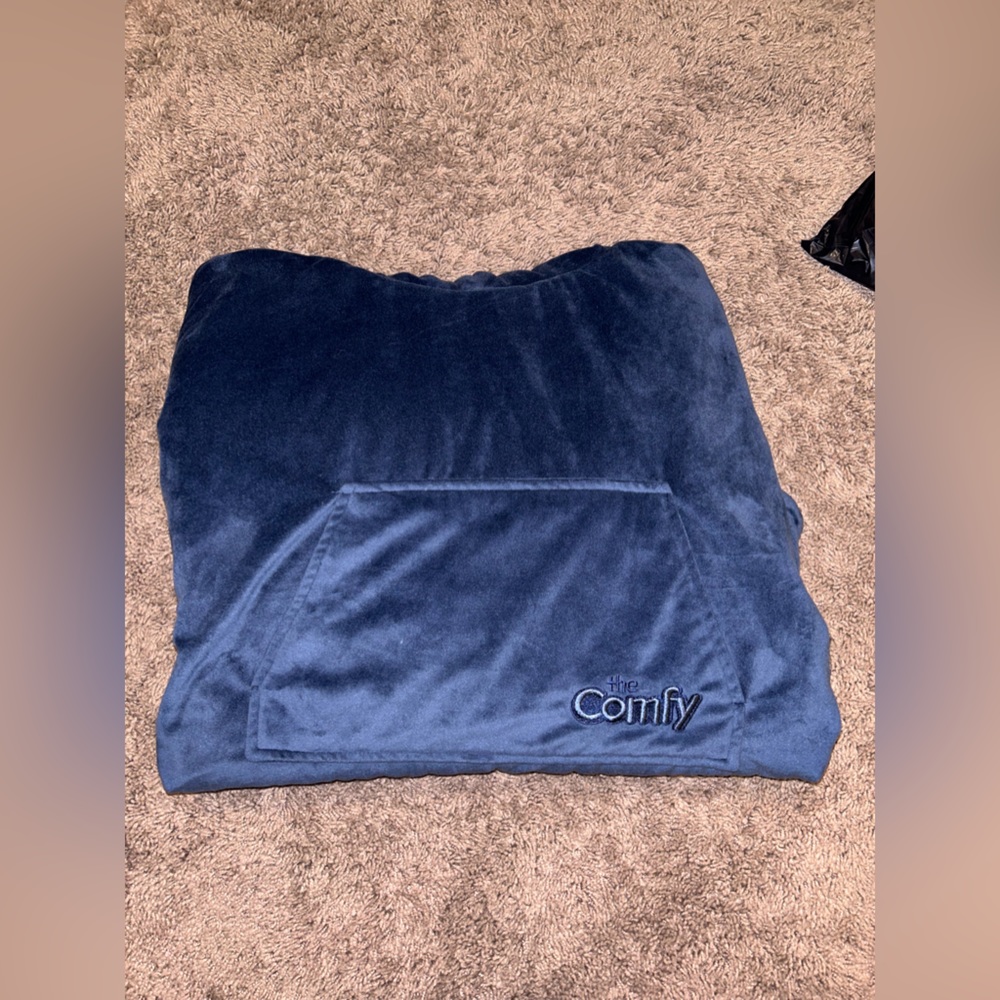 Comfy Blanket Sweatshirt